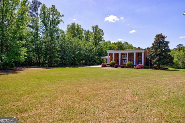 Foto del edificio - 12250 Broadwell Rd