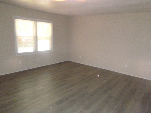 Building Photo - 1165 Hartman Ave