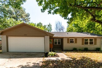 Building Photo - 2332 S Clover Dr
