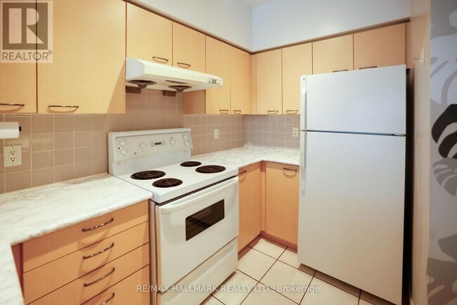 Building Photo - 62 Suncrest Blvd
