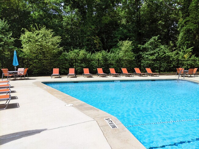 Pointe junto a la piscina - The Pointe