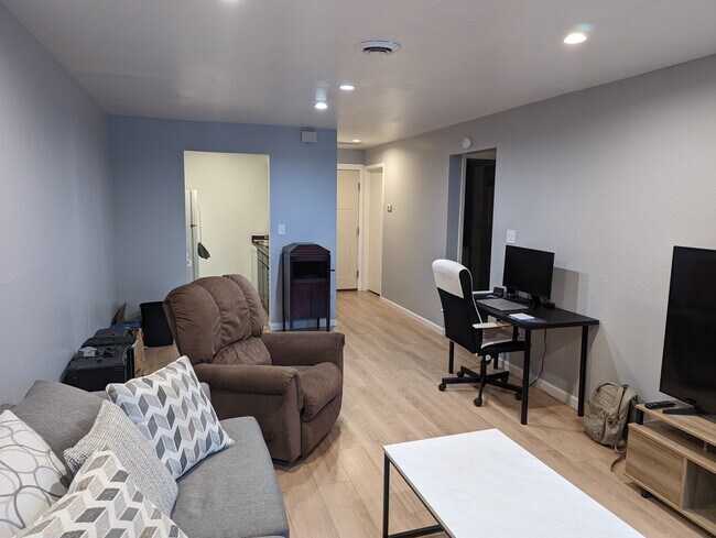 Foto del edificio - 424 N Center St
