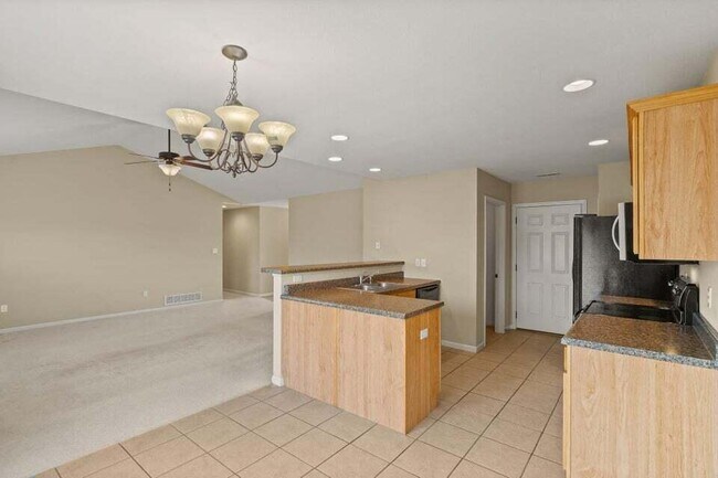 Building Photo - 5306 Silver Mill Dr