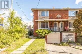 Building Photo - 213 Close Ave