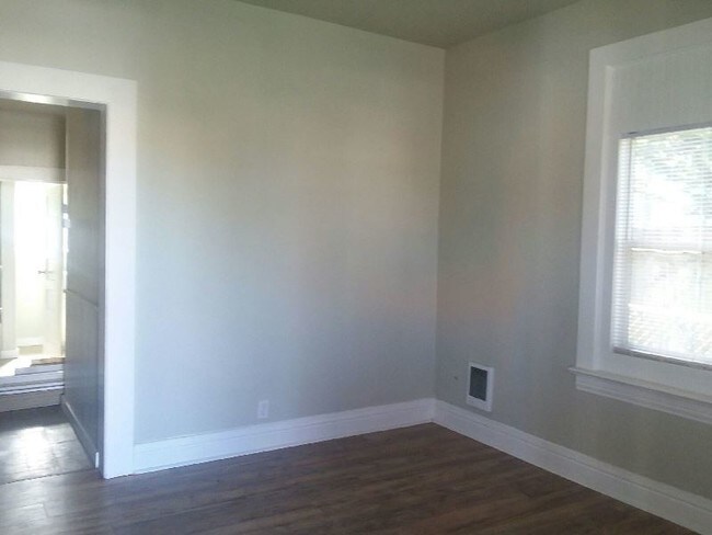 Foto del edificio - 1410 E 29th St