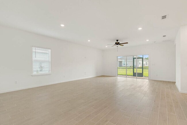 Foto del edificio - 53 Candlestick Cir