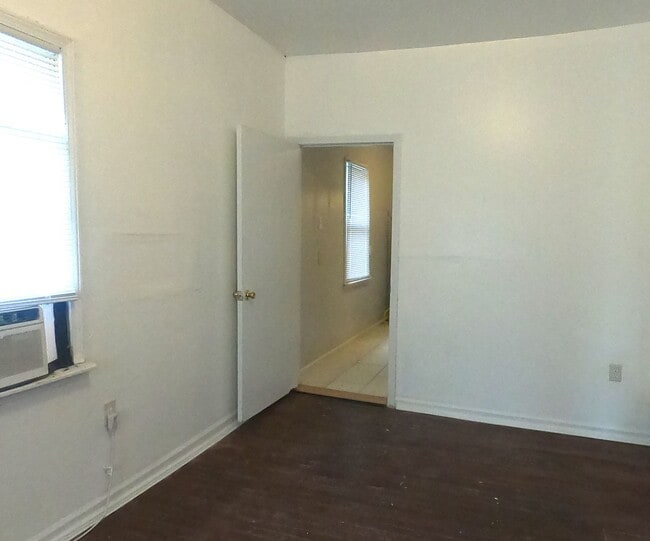 Building Photo - Newly Renovated Home In North Memphis