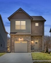Building Photo - 521 Charleston Cove Way