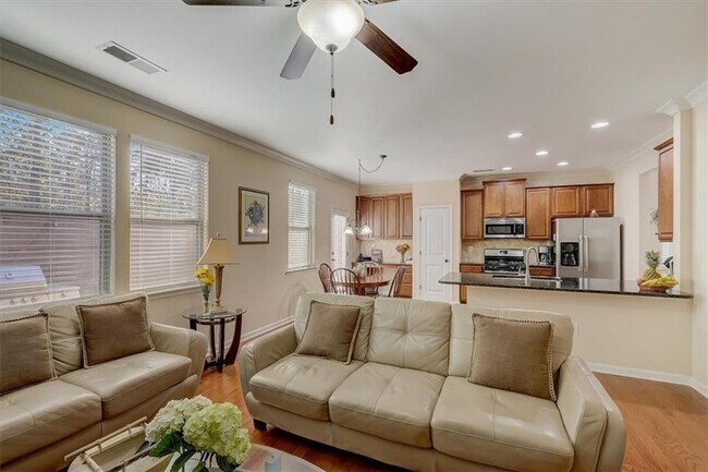 Foto del edificio - 4640 Roseman Trail