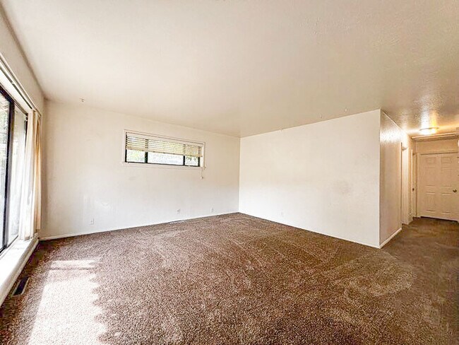 Building Photo - Perfect Location - Private Backyard - 3 be...