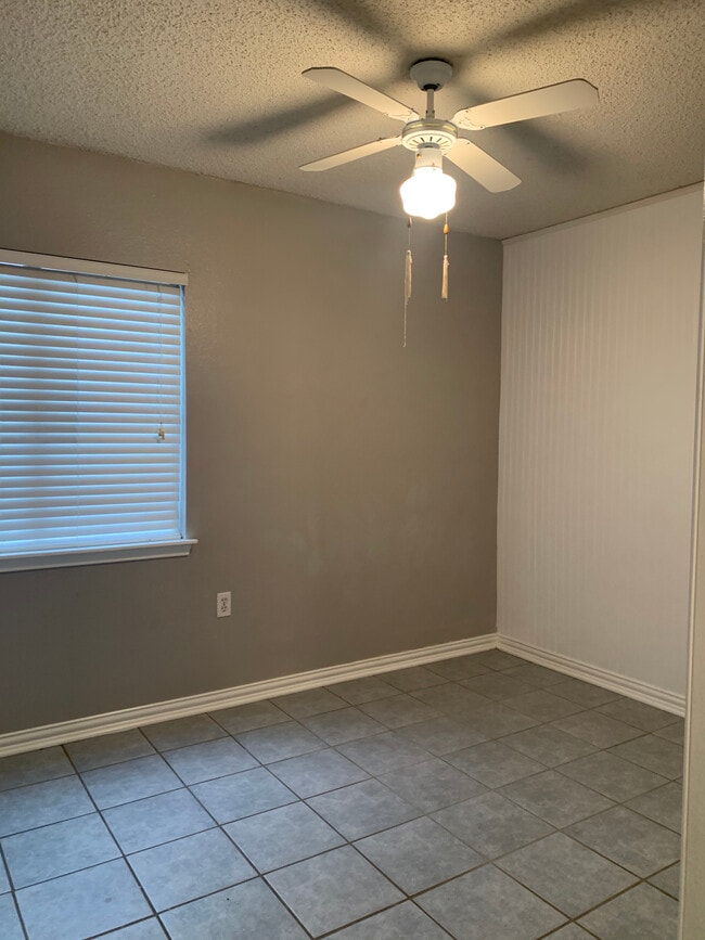 Otro - 9811 Covered Wagon