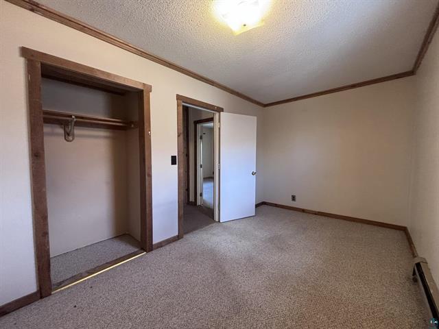 Building Photo - 1406 Lake Shore Dr E