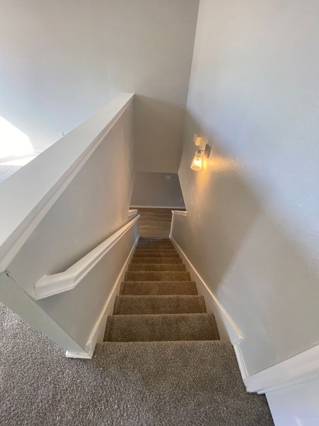 Foto del edificio - 1220 Crabtree Ct