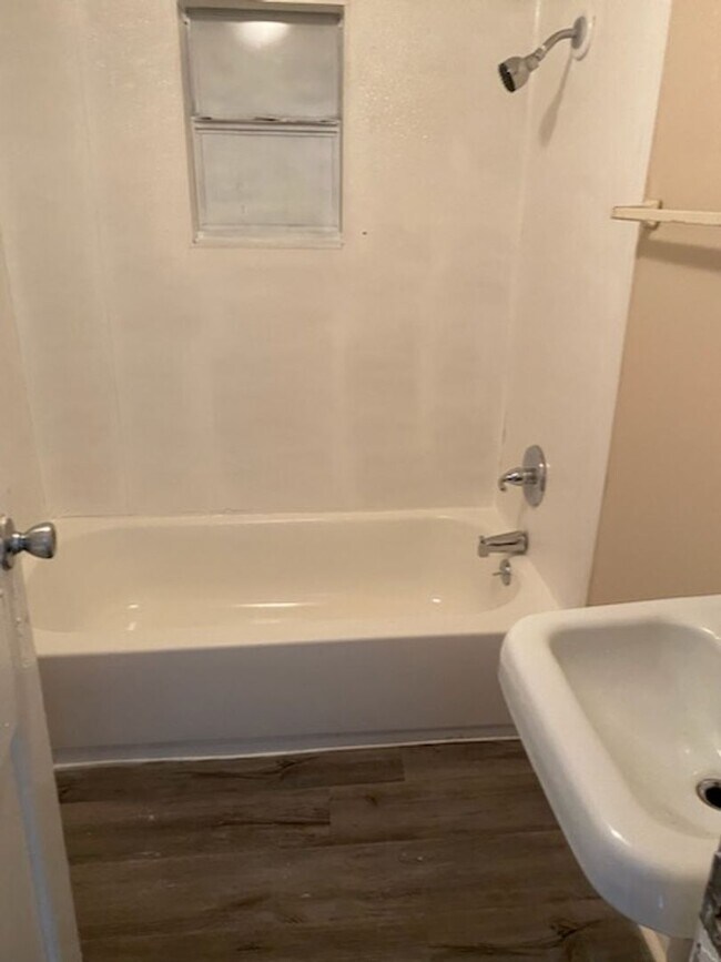 Foto del edificio - Two bedroom - One bath home
