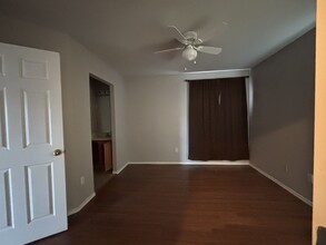 Building Photo - 3507 San Roman St