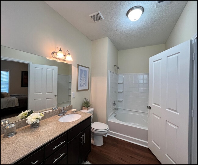 Hawthorne Crestview Apartments in Warner Robins, GA