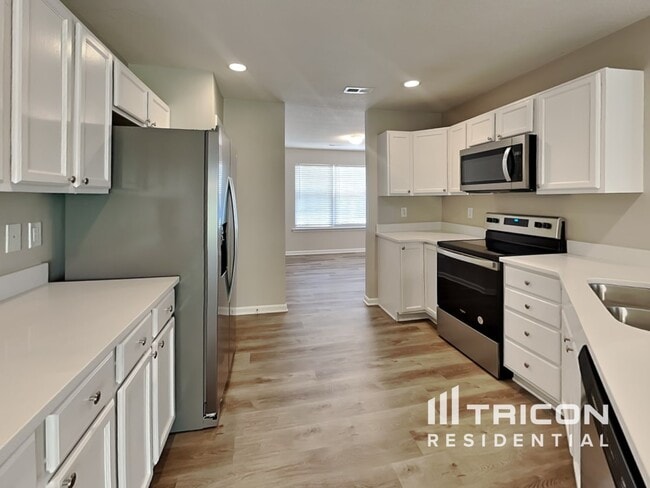 Building Photo - 20 Landing Ln