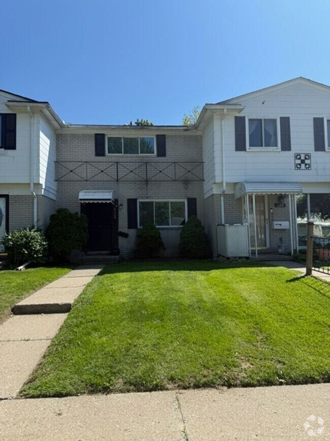 Building Photo - 122 Parnacott Dr