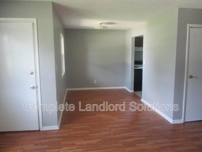 Foto del edificio - 5921/5923 East Braddock Avenue - 5923