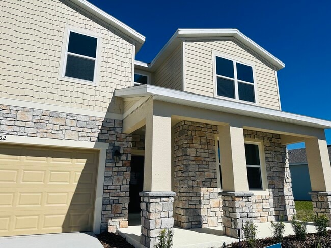 Building Photo - 33262 Rembrandt Ln