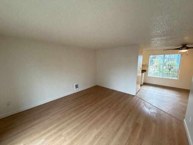 Building Photo - 485 Senate St NW