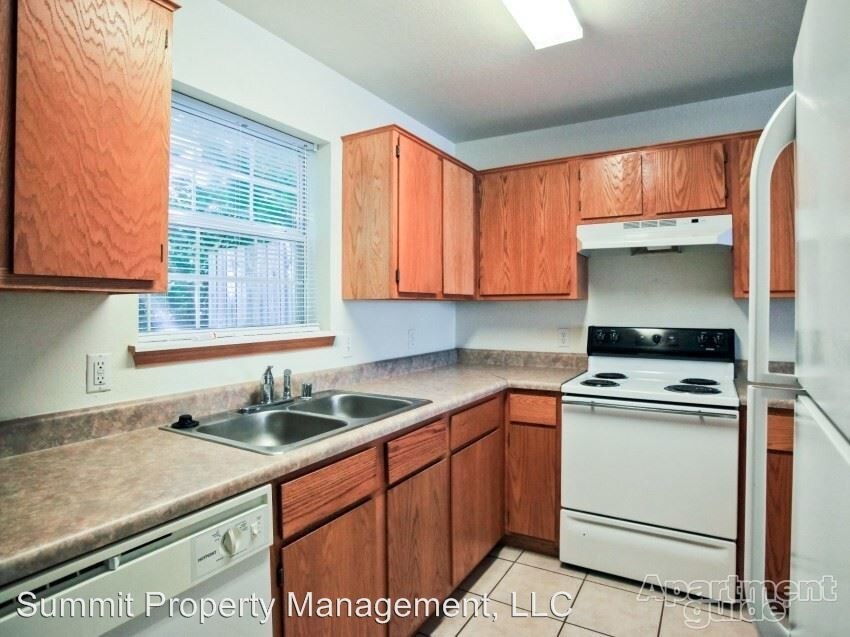 Building Photo - 741 W Beck Dr
