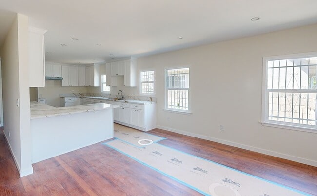 Foto del edificio - 1167 N Berendo St