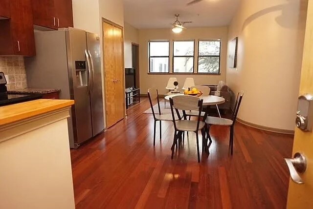 Foto del edificio - 898 Oak St SW