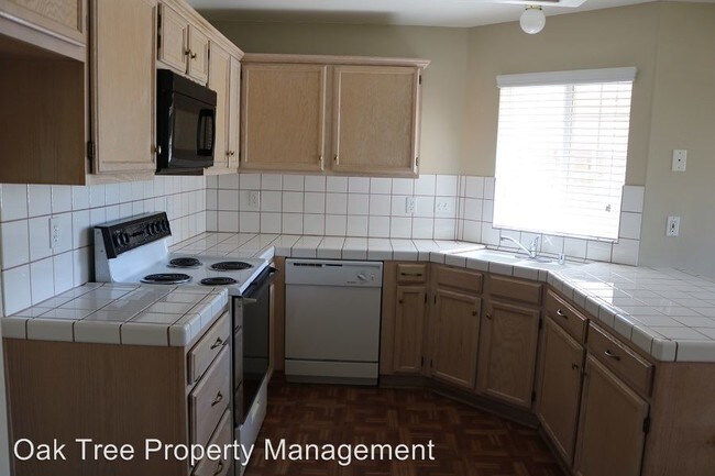 Building Photo - 4 br, 3 bath House - 2086 E. Niles Avenue