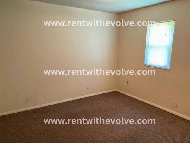 Foto del edificio - 225 S Angle St