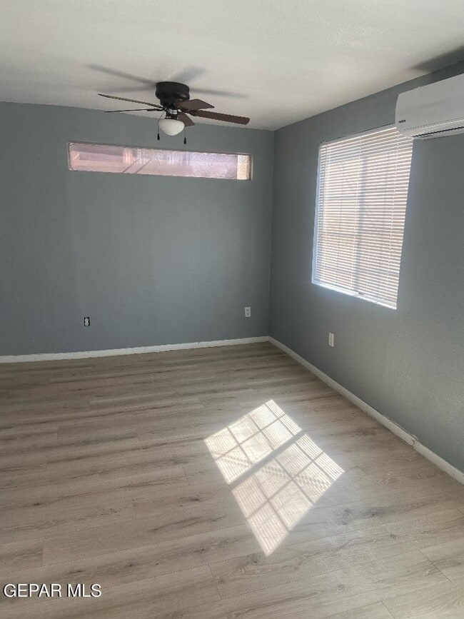 Building Photo - 10008 Acer Ave