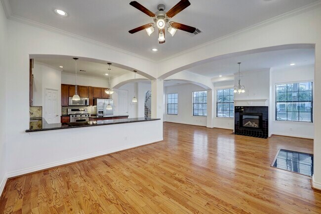 Foto del edificio - 7539 Highmeadow Dr