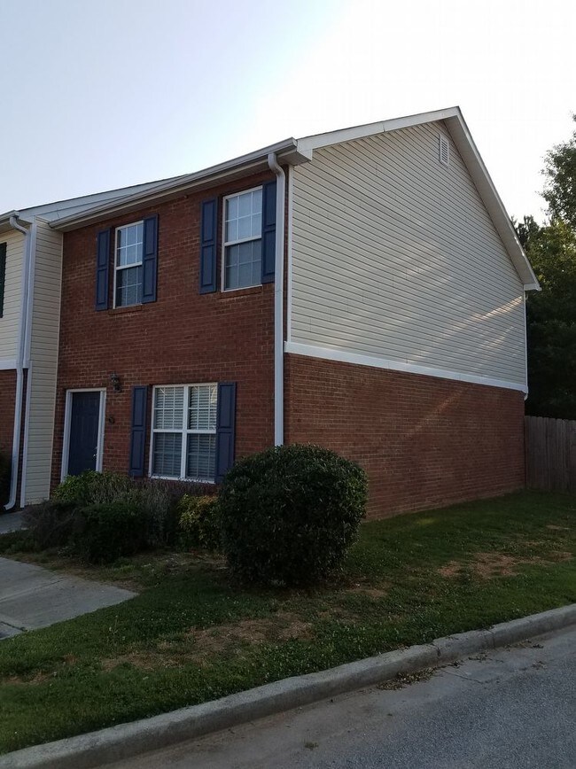 Building Photo - 70 Princeton Glen Ct