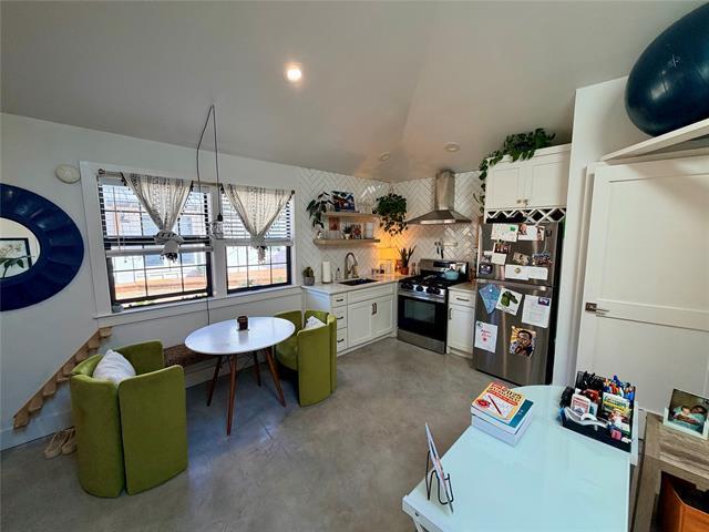 Foto del edificio - 315 Easton Rd