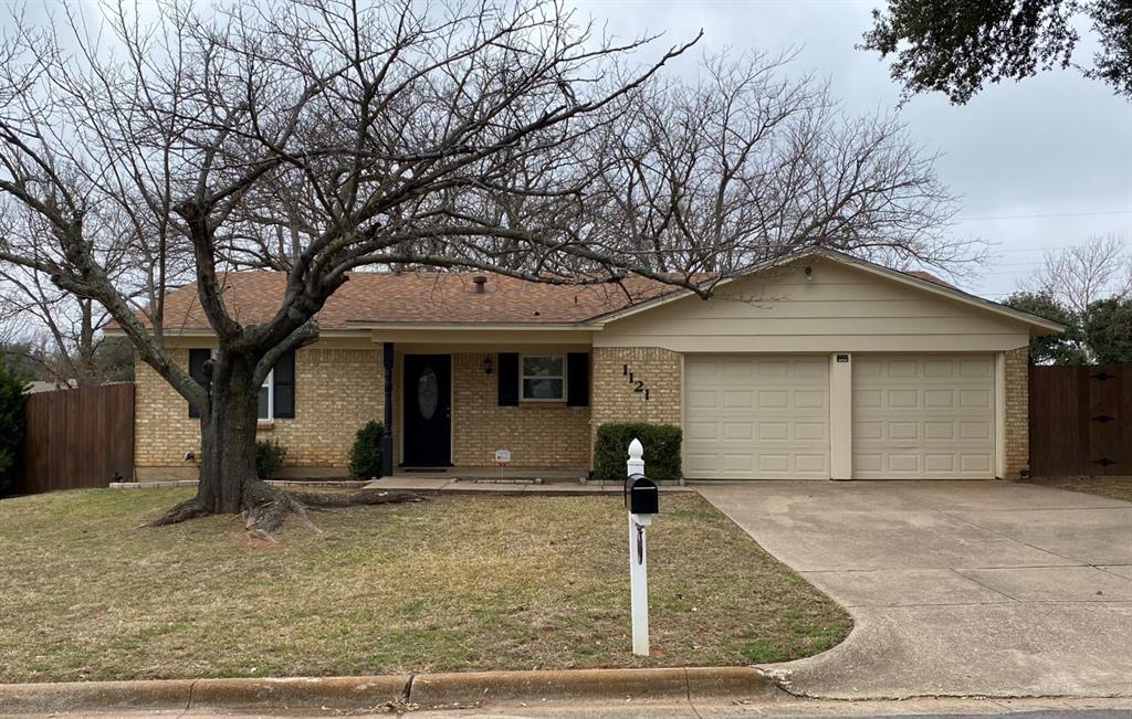 Primary Photo - 1121 Greendale Dr
