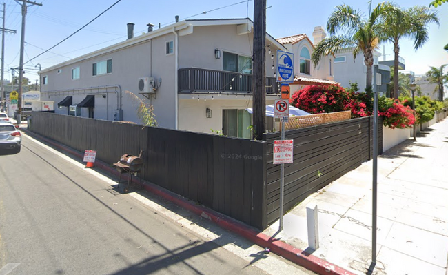 Building Photo - 40 30th Ave