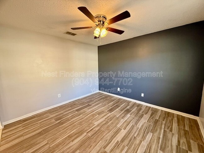 Building Photo - 7698 Fawn Lake Dr S