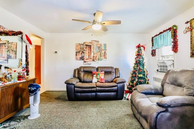 Building Photo - 2 br, 1 bath Apartment - 42 Woodside Ave