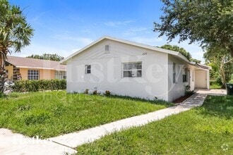 Building Photo - 220 Broward Ave