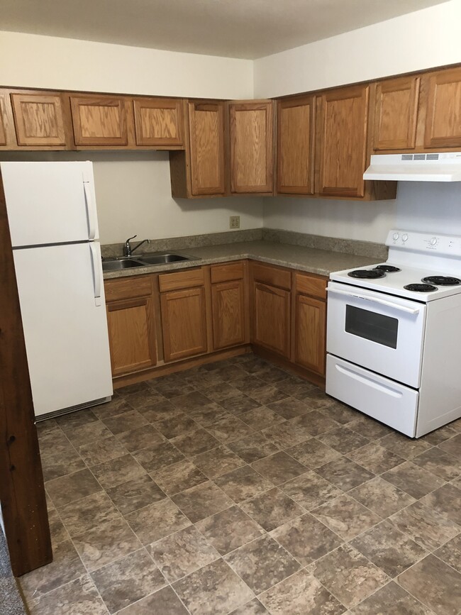 Building Photo - Riverview Apartments
