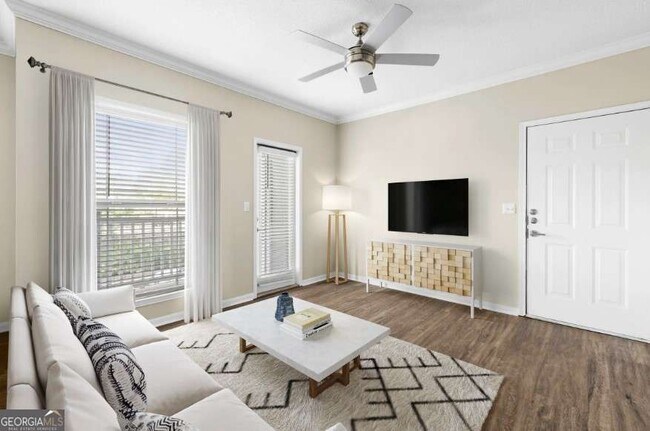 Foto del edificio - 2500 Shallowford Rd