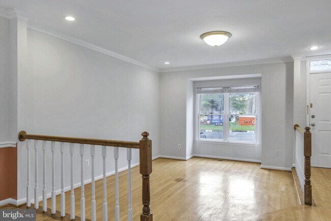 Building Photo - 7222 Lensfield Ct