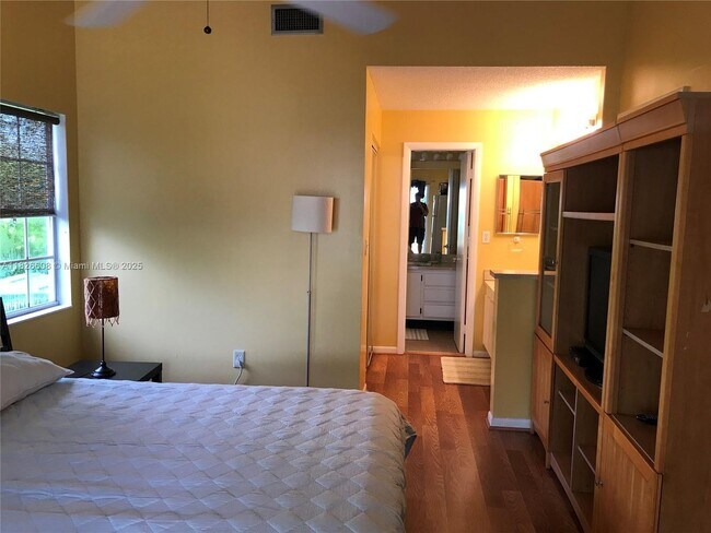 Foto del edificio - 14930 SW 152nd Terrace