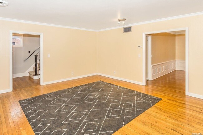 Foto del edificio - 123 Warner Ave