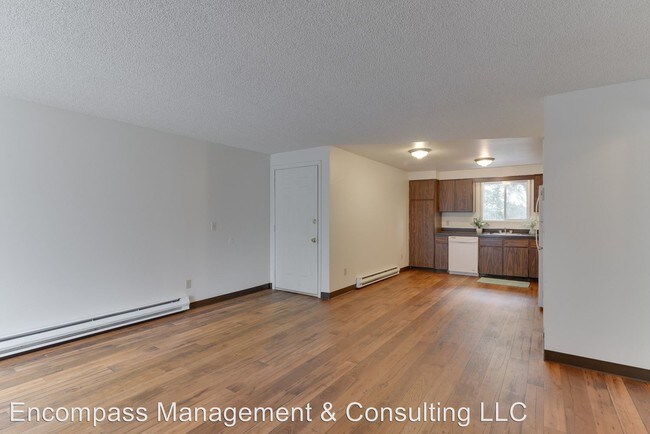 Foto del edificio - 390 Madrona Ave S