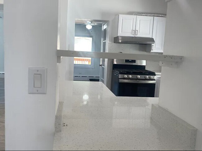 Foto del edificio - 3124 Elder Ln