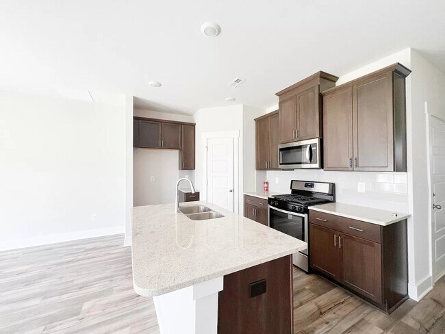 Building Photo - 4 Beachley Pl