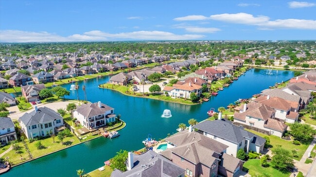 Building Photo - 18011 Darling Point Ct