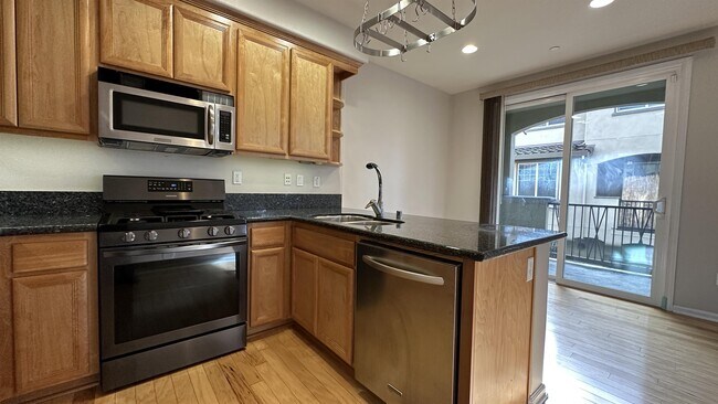Foto del edificio - 572 Almaden Walk Loop