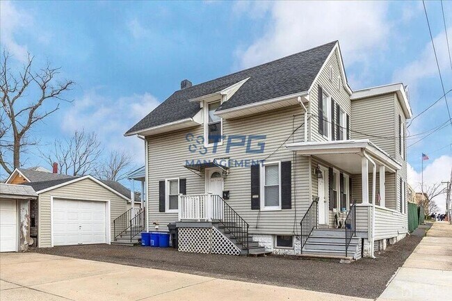 Foto del edificio - 243 Cedar St